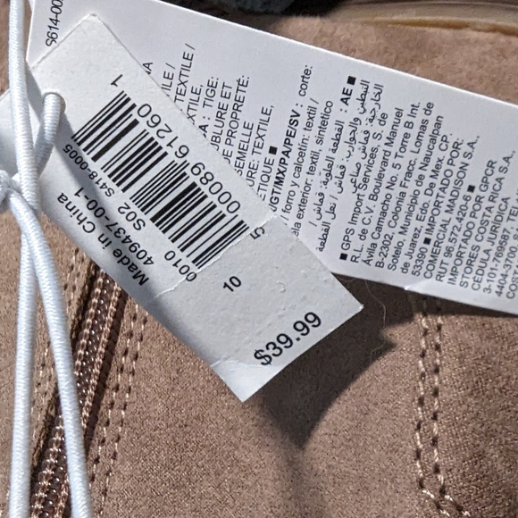 NWT Suede Booties ๐ค๐ - Picture 7 of 7